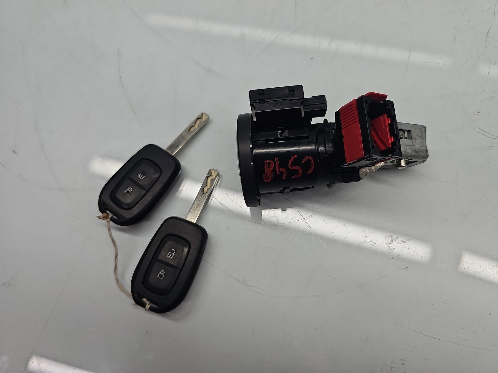 Contact cu cheie Dacia Logan 2 [Fabr 2012-2020] 285910001R 1.5 dCi K9K656 80KW / 109CP - imagine 4