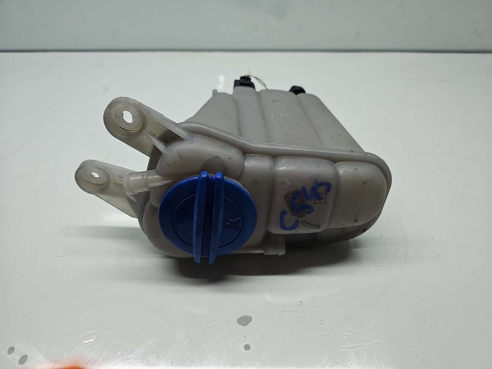 Vas expansiune AUDI A4 (8K2, B8.5) [Fabr 2008-2015] Berlina Facelift 8K01214030 - imagine 2