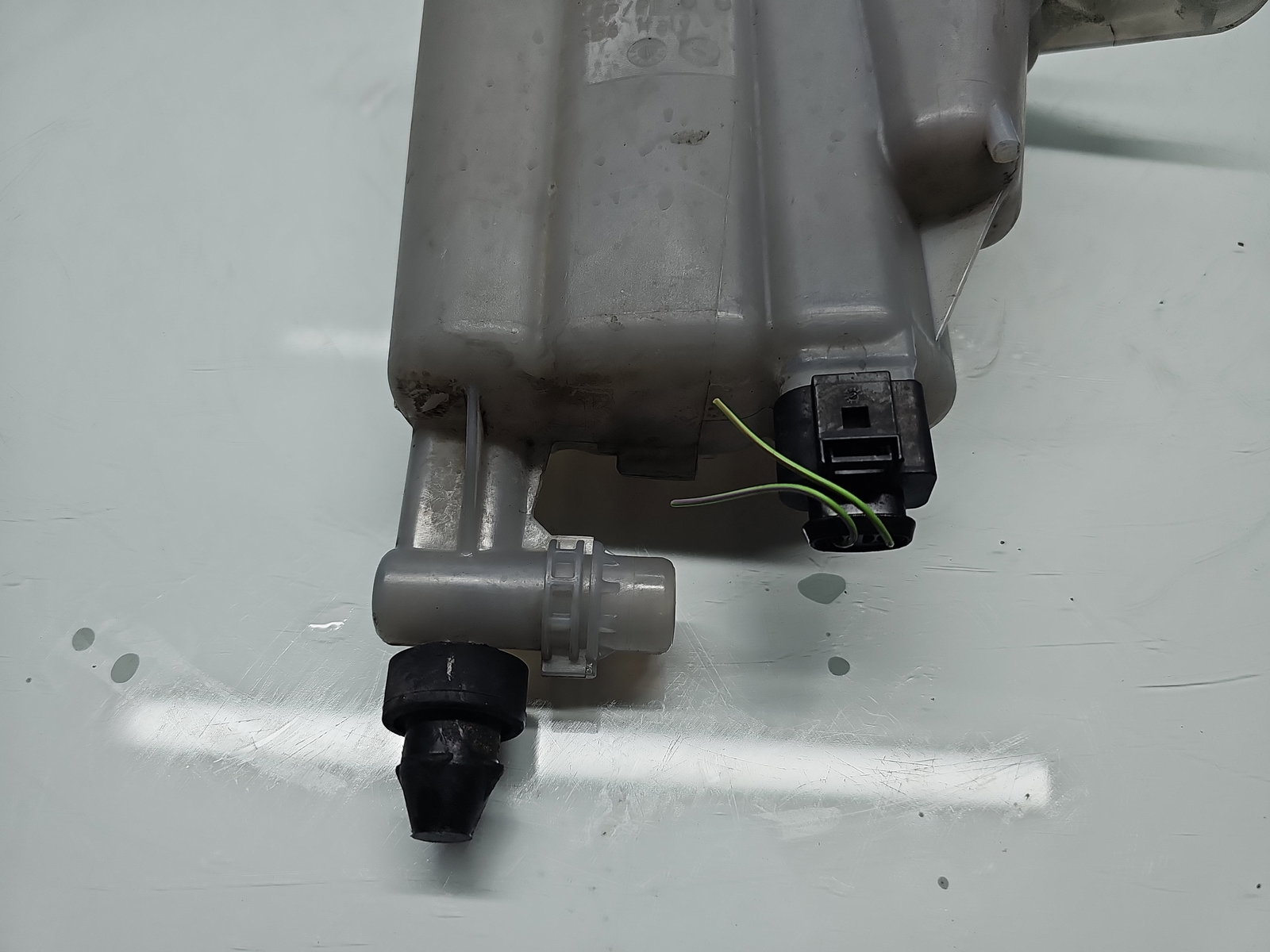 Vas expansiune AUDI A4 (8K2, B8.5) [Fabr 2008-2015] Berlina Facelift 8K01214030 - imagine 4