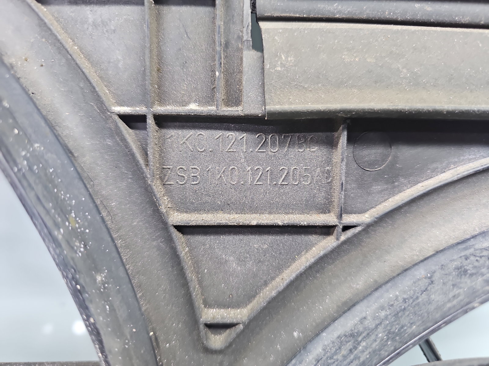 Electroventilator Volkswagen Passat CC (357) [Fabr 2008-2012] 1K0121207BC 2.0 TDI CBAB 103KW / 140CP - imagine 4