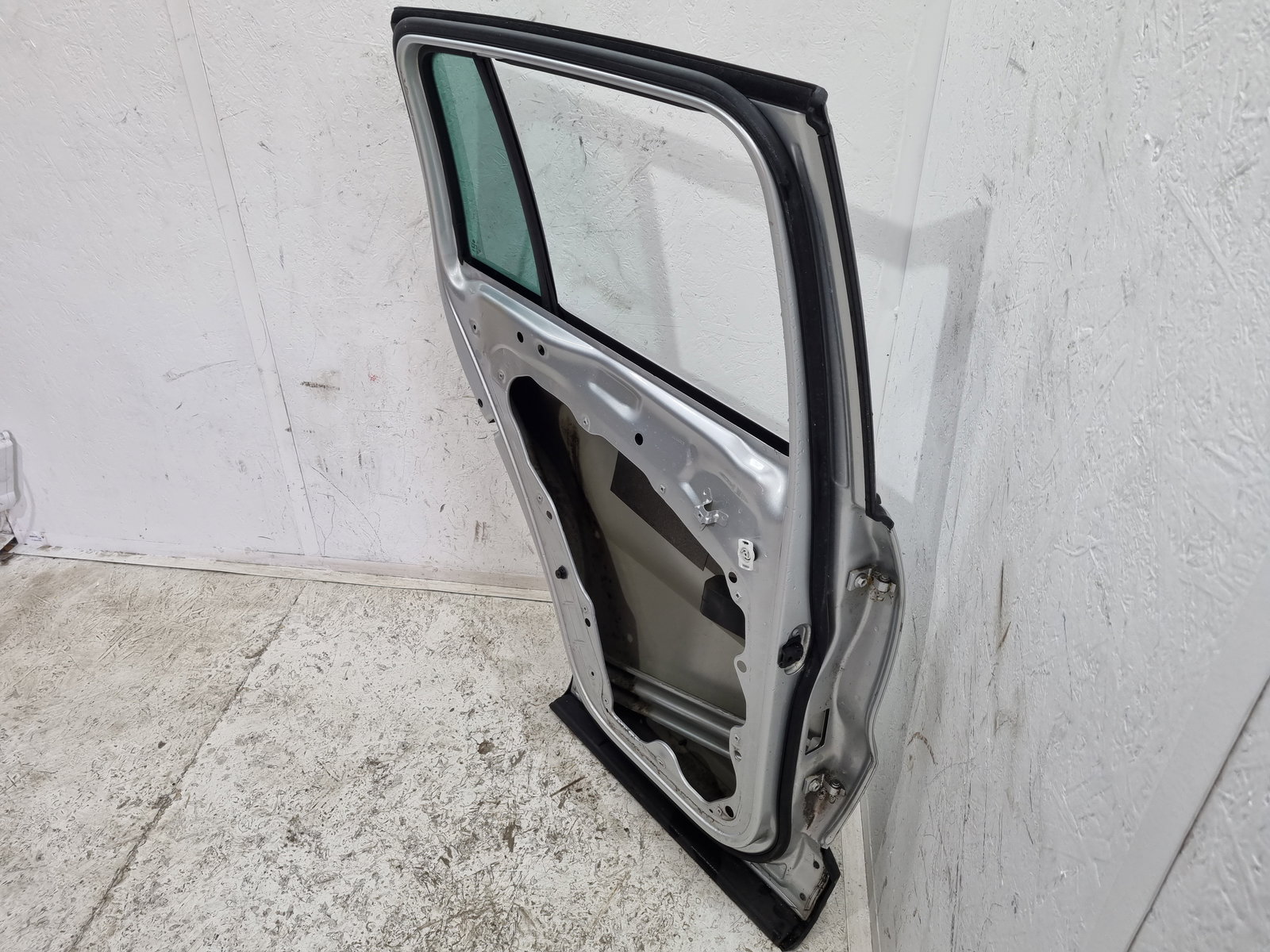 Usa stanga spate Volkswagen Tiguan (5N) [Fabr 2007-2016] SUV LA7W - imagine 9