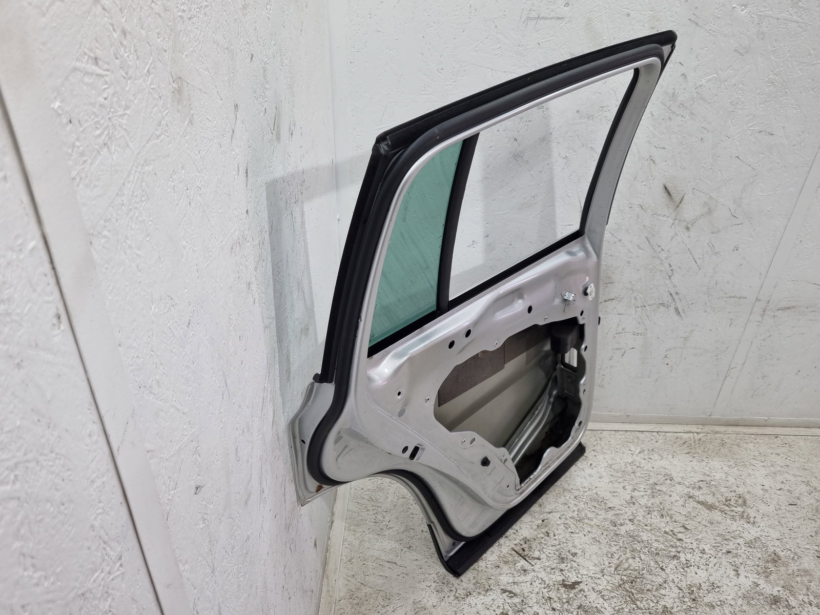 Usa stanga spate Volkswagen Tiguan (5N) [Fabr 2007-2016] SUV LA7W - imagine 10