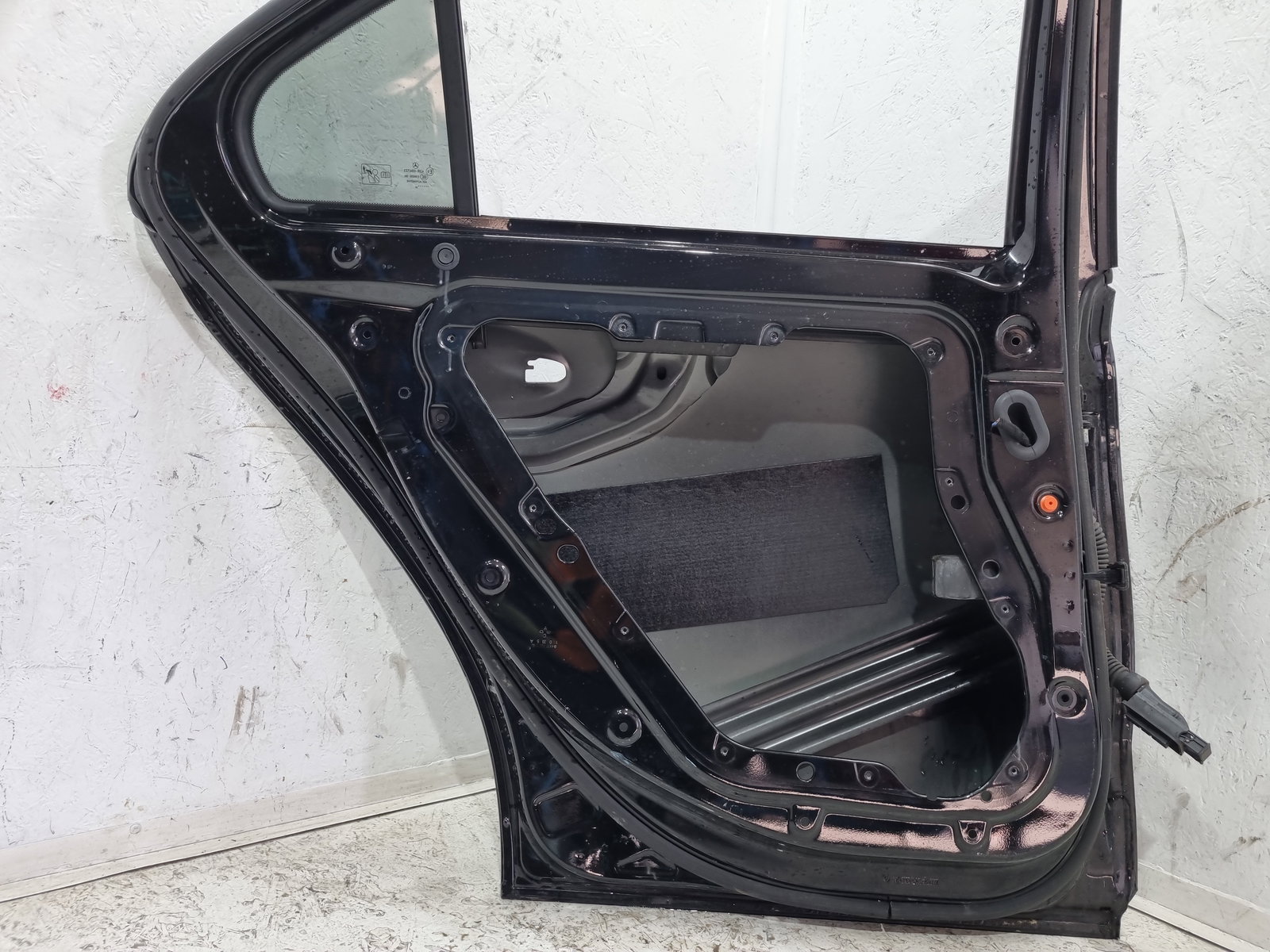 Usa stanga spate Mercedes Clasa A (W177) [Fabr 2019-2024] Berlina AMG 191U Negru Cosmos - imagine 2