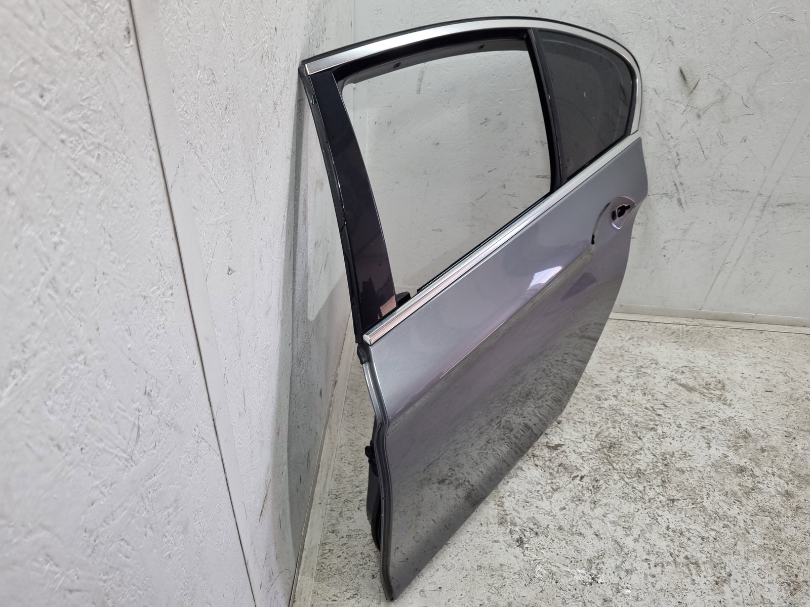 Usa stanga spate Bmw 5 (F10) [Fabr 2011-2016] Berlina Facelift A52 Spacegrau Metalc - imagine 6