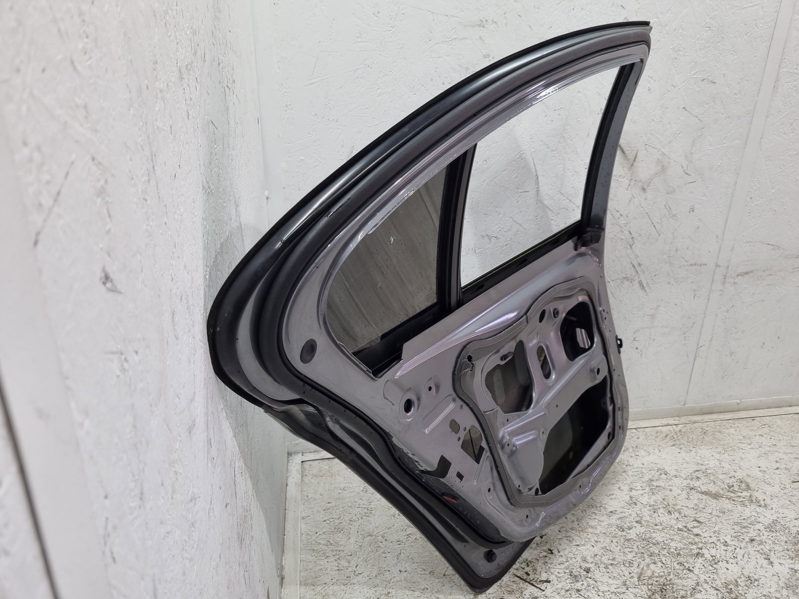 Usa stanga spate Bmw 5 (F10) [Fabr 2011-2016] Berlina Facelift A52 Spacegrau Metalc - imagine 12