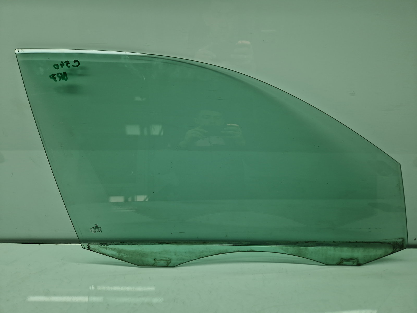 Geam usa dreapta fata Volkswagen Tiguan (5N) [Fabr 2007-2016] SUV OEM - imagine 1