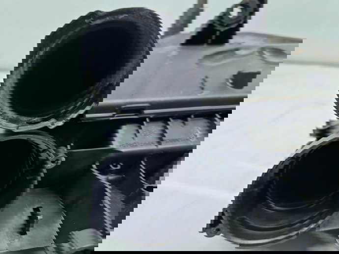 Carcasa filtru aer PEUGEOT 308 (II) [Fabr 2013-2020] 9673061080 1.6 HDi 9HP 68KW / 92CP