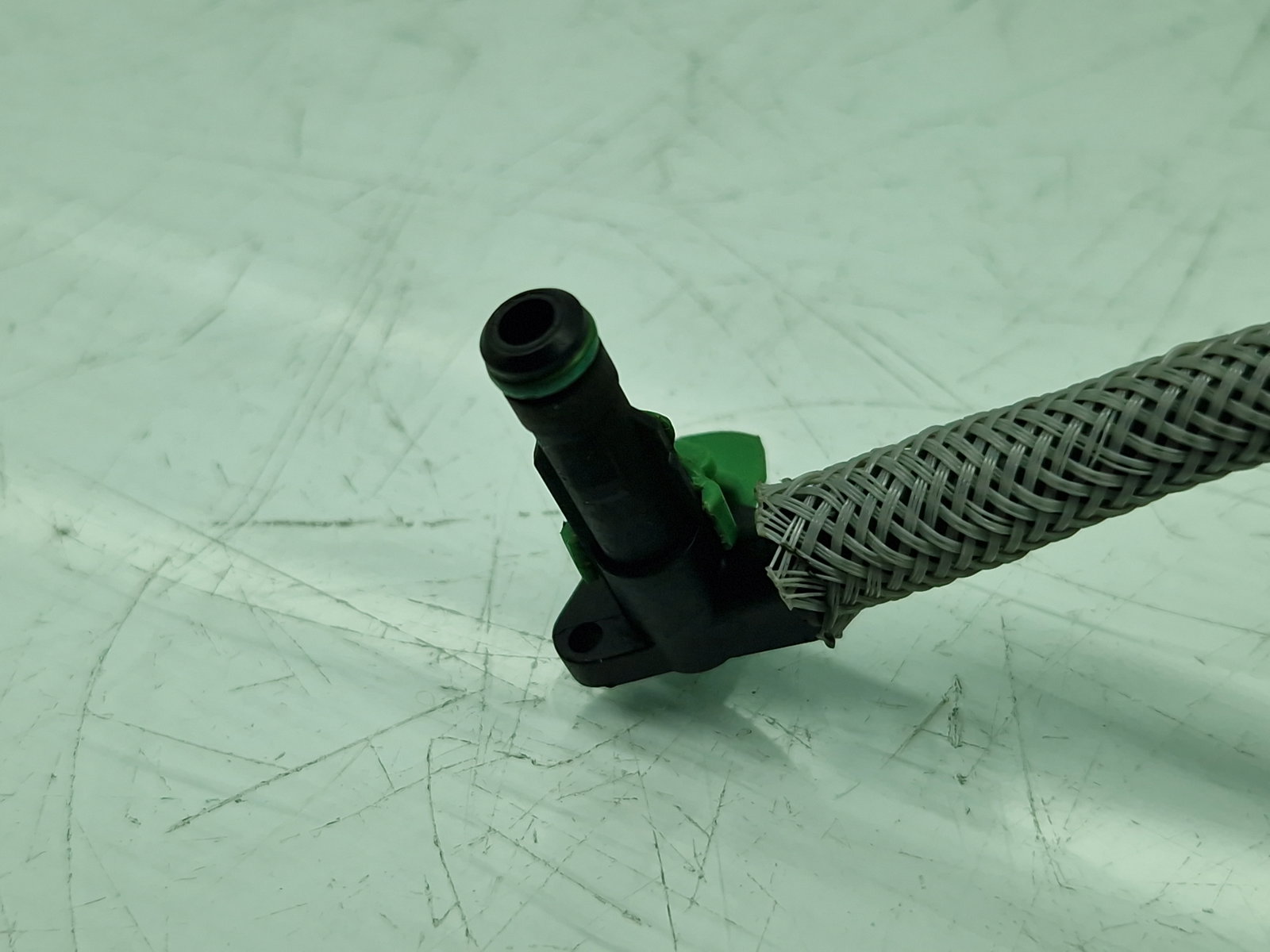 Conducta retur injectoare PEUGEOT 308 (II) [Fabr 2013-2020] OEM 1.6 HDi 9HP 68KW / 92CP - imagine 6