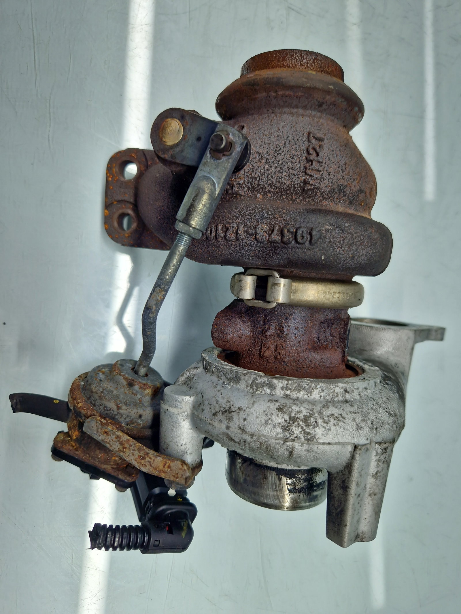 Turbina PEUGEOT 308 (II) [Fabr 2013-2020] 9673283680 1.6 HDi 9HP 68KW / 92CP - imagine 1