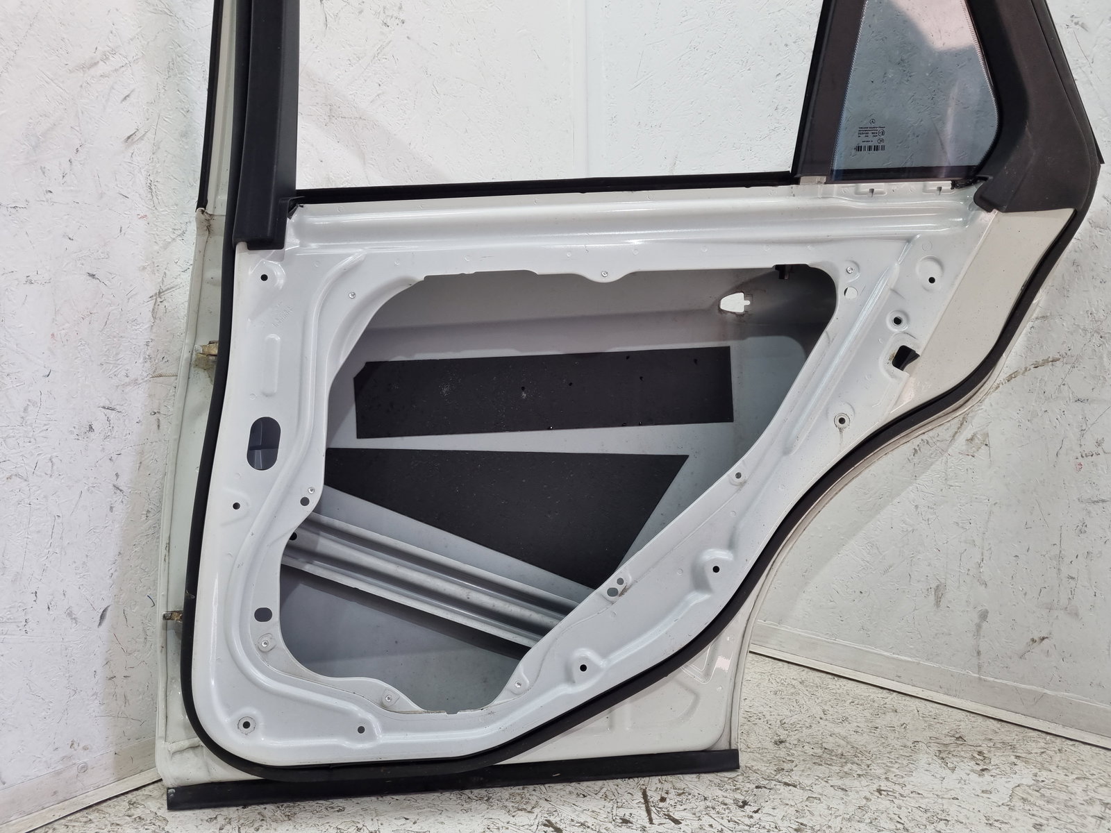 Usa dreapta spate Mercedes Clasa E (W212) [Fabr 2009-2016] Break AMG 650U Alb Calcite - imagine 2