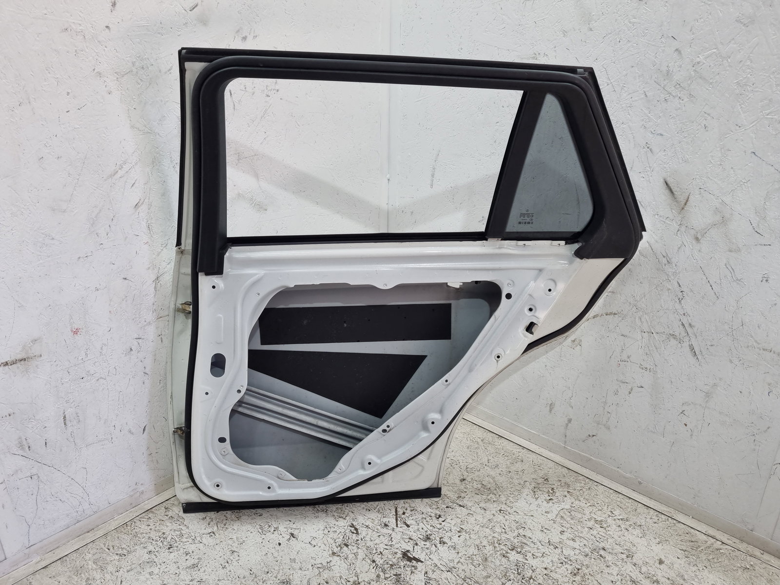 Usa dreapta spate Mercedes Clasa E (W212) [Fabr 2009-2016] Break AMG 650U Alb Calcite - imagine 3