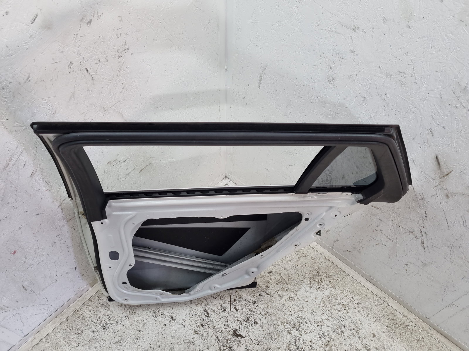 Usa dreapta spate Mercedes Clasa E (W212) [Fabr 2009-2016] Break AMG 650U Alb Calcite - imagine 11