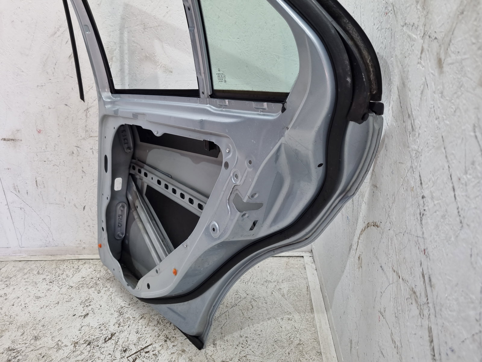 Usa dreapta spate Mercedes Clasa C (W204) [Fabr 2007-2014] Berlina Facelift, AMG 988U Argintiu Diamat - imagine 9