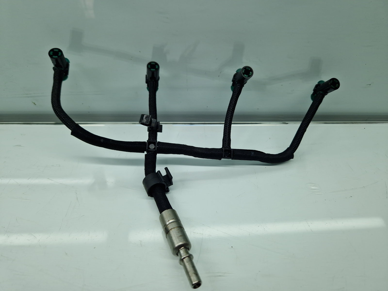 Conducta retur injectoare Jaguar XF (X250) [Fabr 2008-2015] Facelift OEM 2.2 QJBA 147KW / 200CP - imagine 1