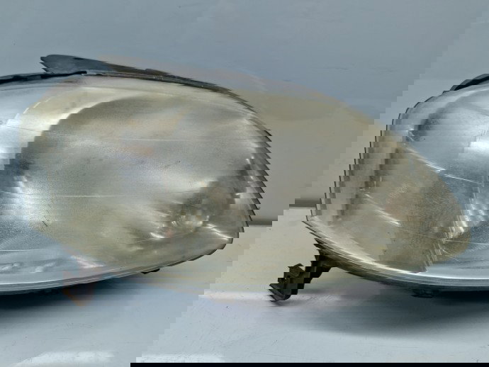 Far dreapta Volkswagen Fox (5Z1, 5Z3) [Fabr 2003-2011] Hatchback OEM