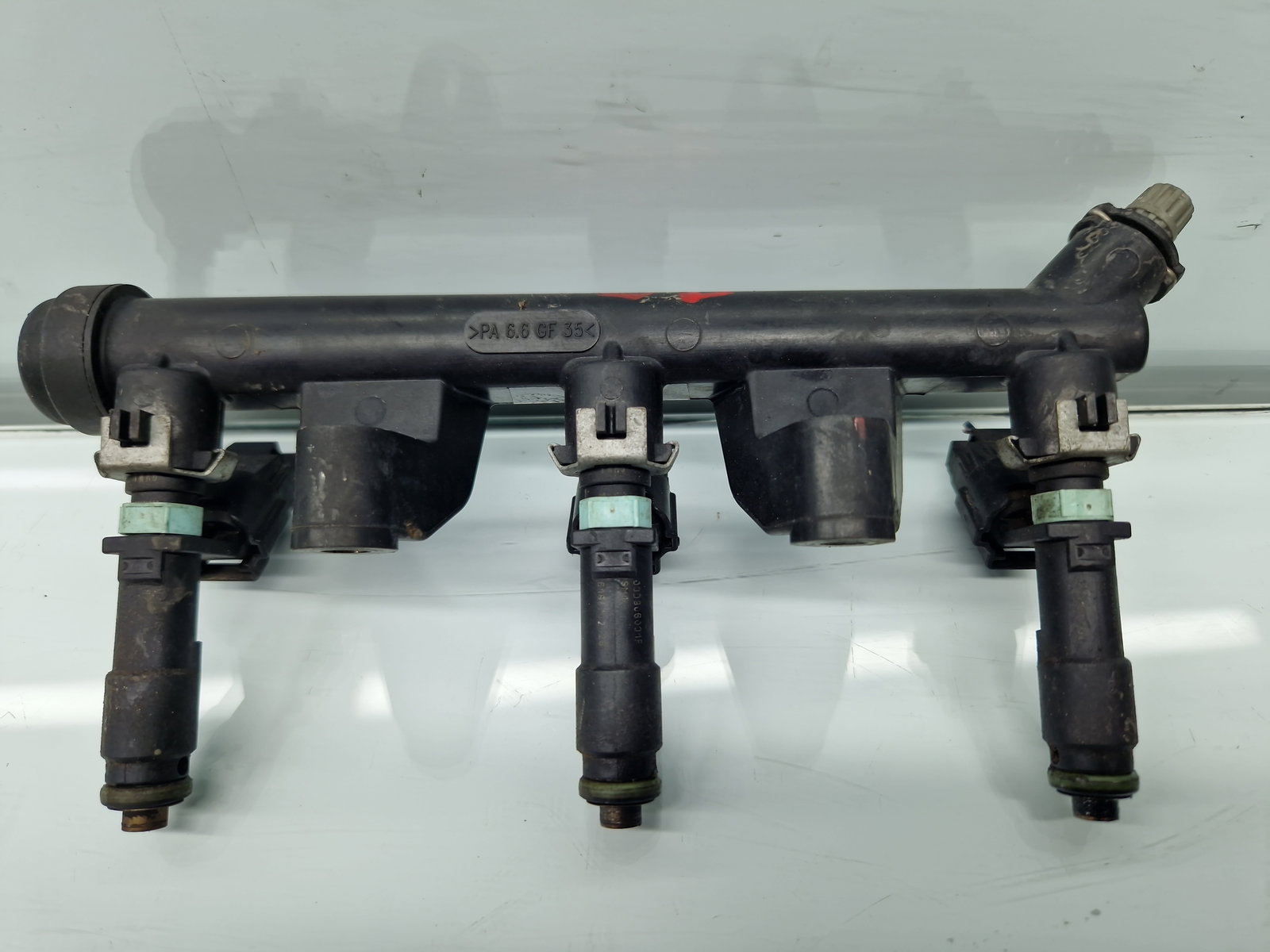 Rampa injectoare Volkswagen Fox (5Z1, 5Z3) [Fabr 2003-2011] 03D133329B 1.2 Benz BMD 40KW / 55CP - imagine 2