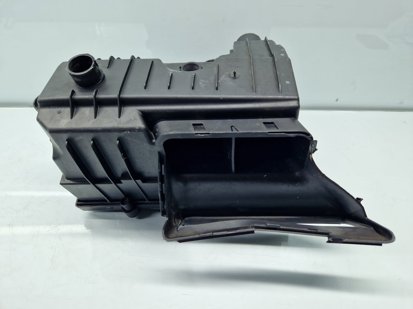 Carcasa filtru aer Volkswagen Golf 7 (5G) [Fabr 2014-prezent] 5Q0129607S 1.6 TDI CLHA 77KW / 105CP - imagine 3