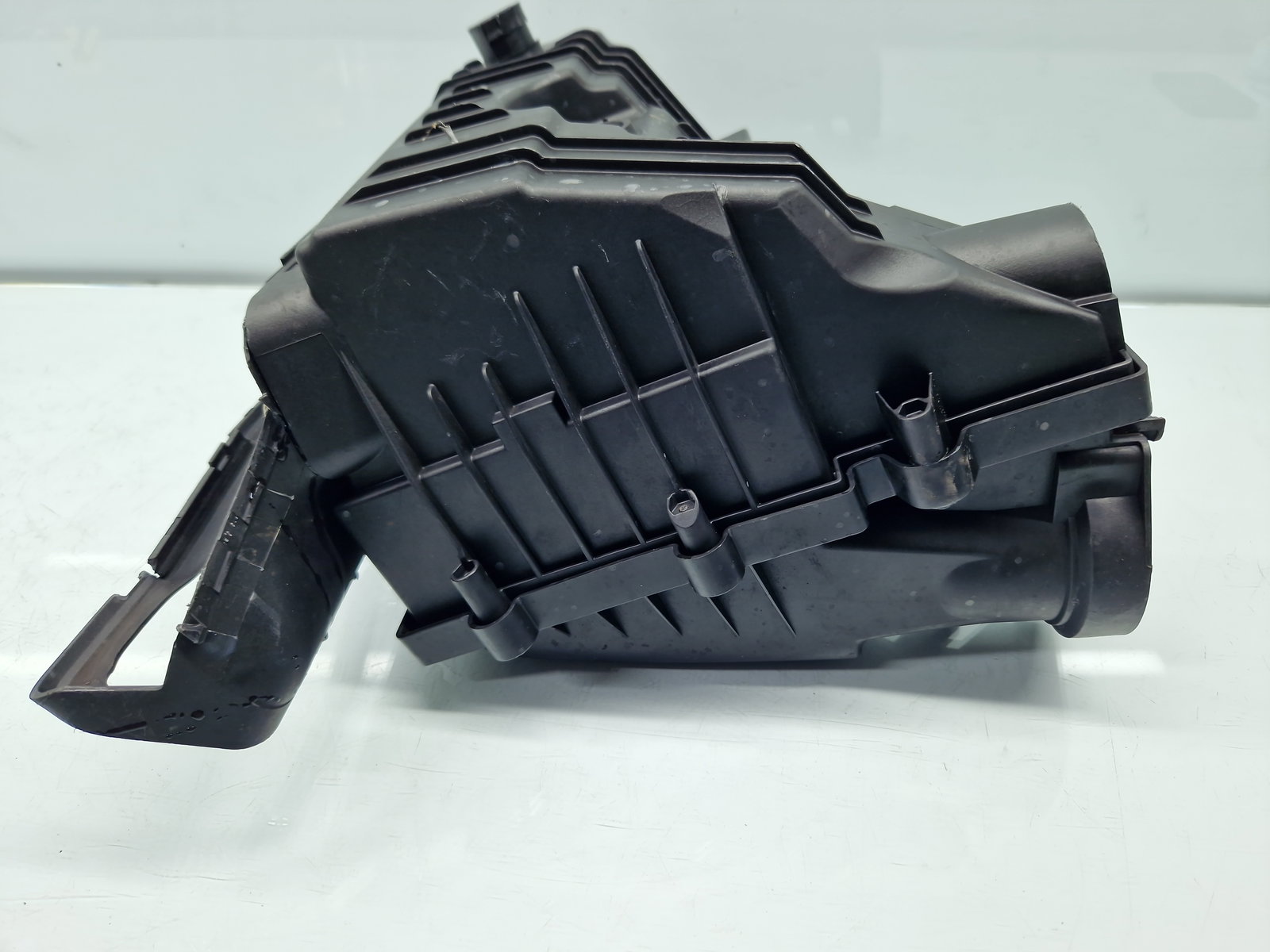 Carcasa filtru aer Volkswagen Golf 7 (5G) [Fabr 2014-prezent] 5Q0129607S 1.6 TDI CLHA 77KW / 105CP - imagine 4