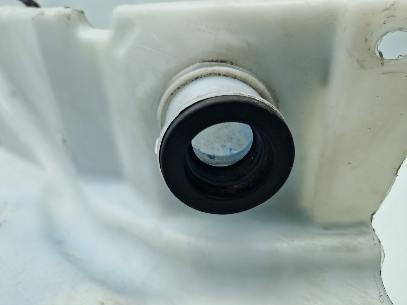 Vas lichid parbriz Jaguar XF (X250) [Fabr 2008-2015] Facelift 8X23-17B613-BF - imagine 4