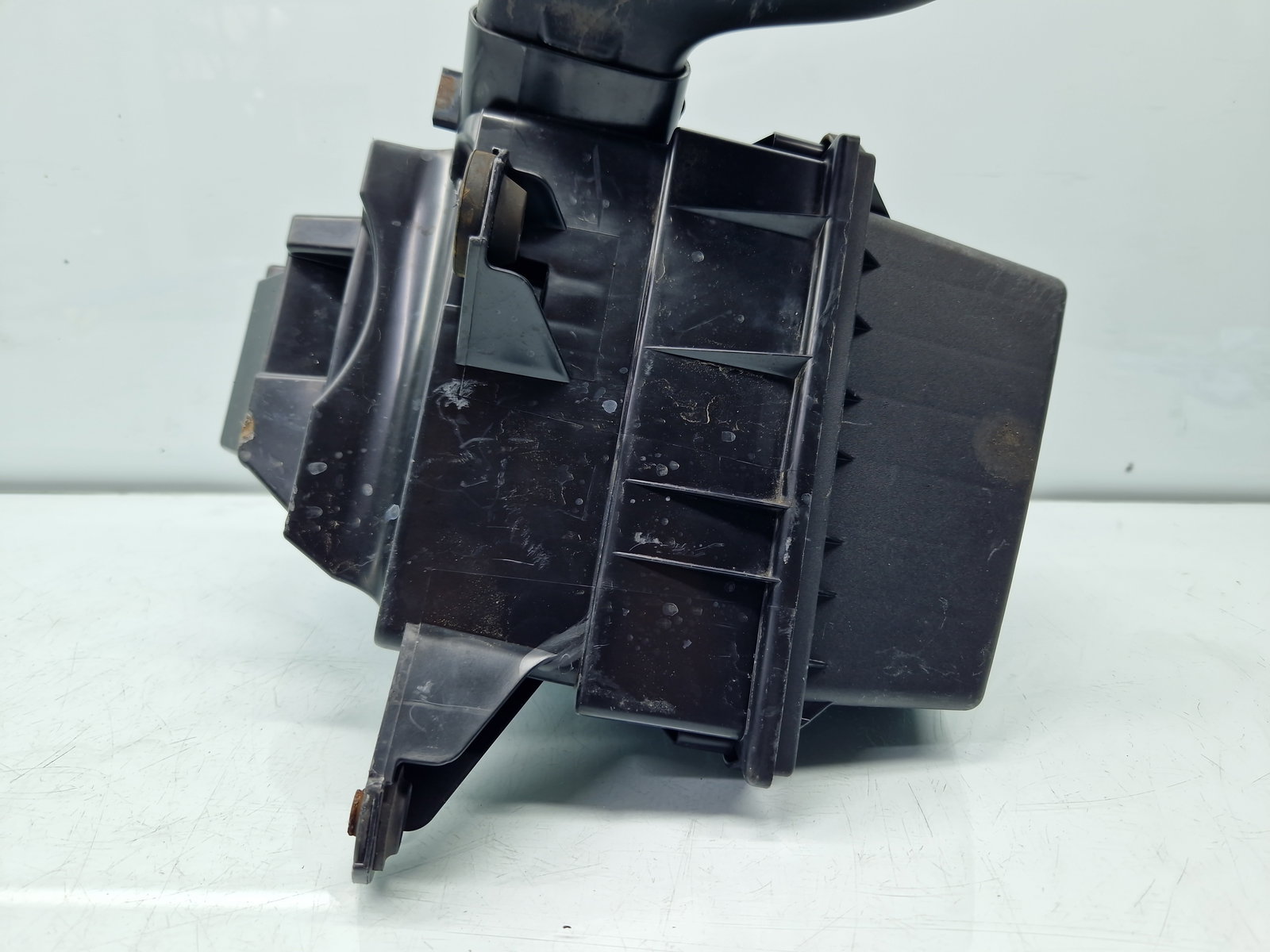 Carcasa filtru aer Volkswagen Polo (6R) [Fabr 2009-2016] 6Y0129607D 1.2 Benz CGPB 44KW / 60CP - imagine 3