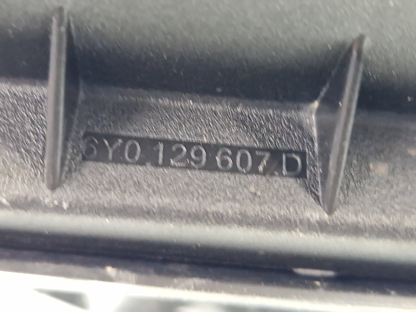 Carcasa filtru aer Volkswagen Polo (6R) [Fabr 2009-2016] 6Y0129607D 1.2 Benz CGPB 44KW / 60CP - imagine 5