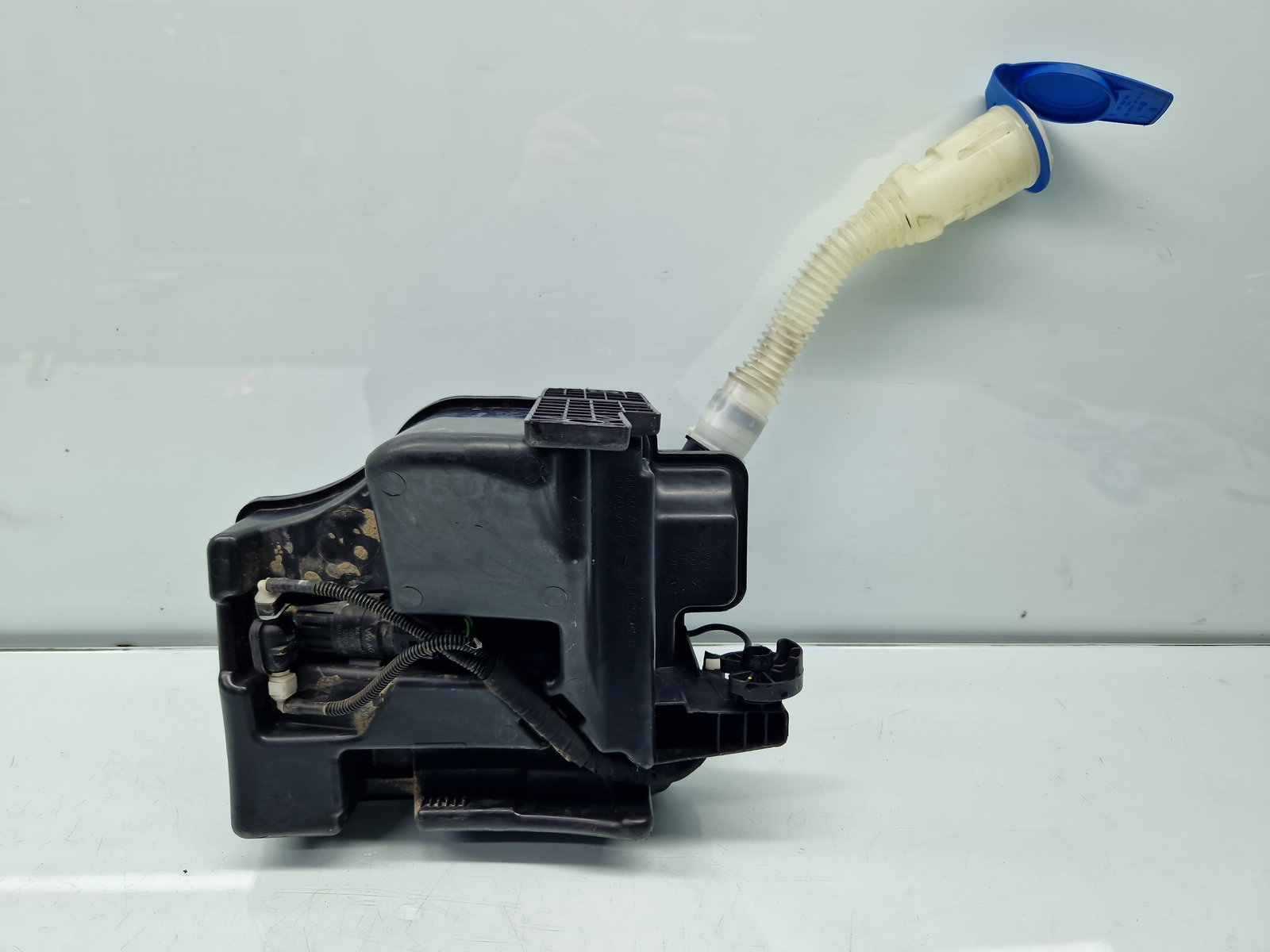 Vas lichid parbriz Volkswagen Polo (6R) [Fabr 2009-2016] 6R0955453D - imagine 1