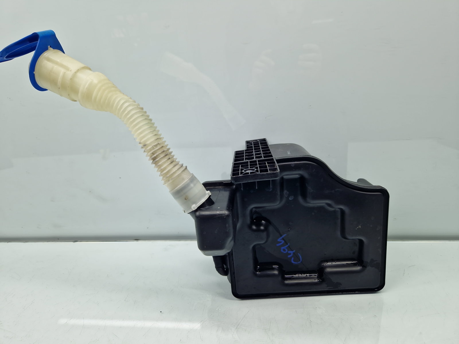 Vas lichid parbriz Volkswagen Polo (6R) [Fabr 2009-2016] 6R0955453D - imagine 3