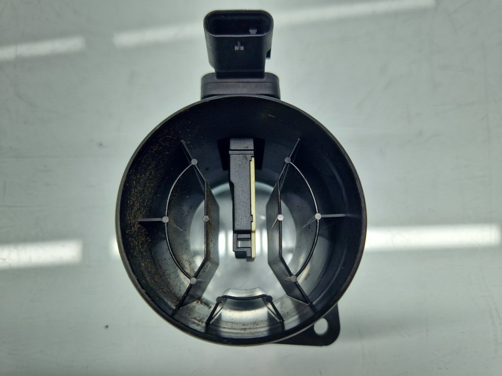 Debitmetru aer Volkswagen Golf 7 (5G) [Fabr 2014-prezent] 04L906461B 1.6 TDI CLHA 77KW / 105CP - imagine 3