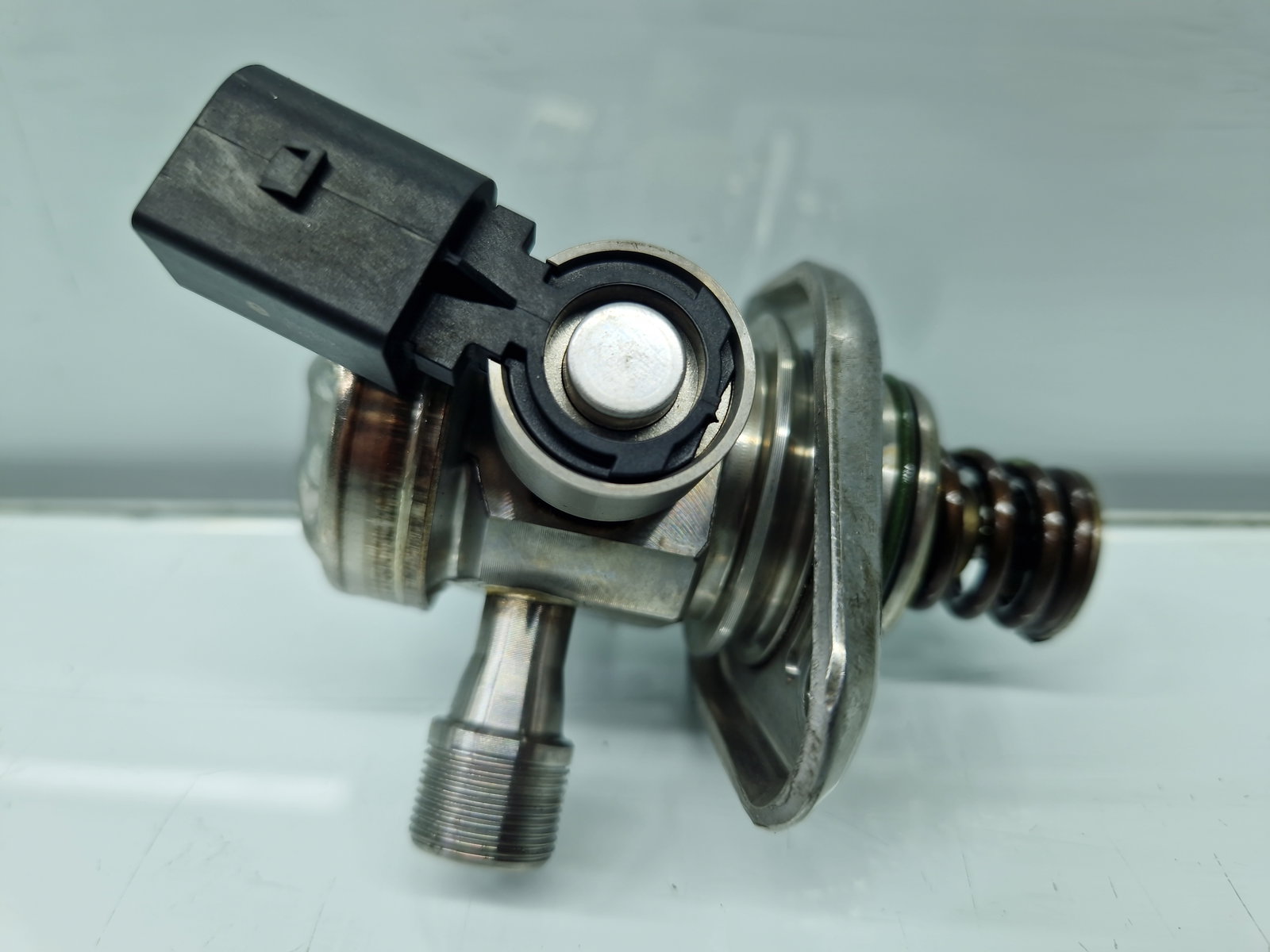 Pompa inalta presiune Mercedes Clasa A (W177) [Fabr 2019-2024] A2820700001 1.4 Benz 282914 100KW / 136CP - imagine 2