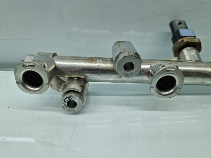 Rampa injectoare Mercedes Clasa A (W177) [Fabr 2019-2024] A2820701100 1.4 Benz 282914 100KW / 136CP