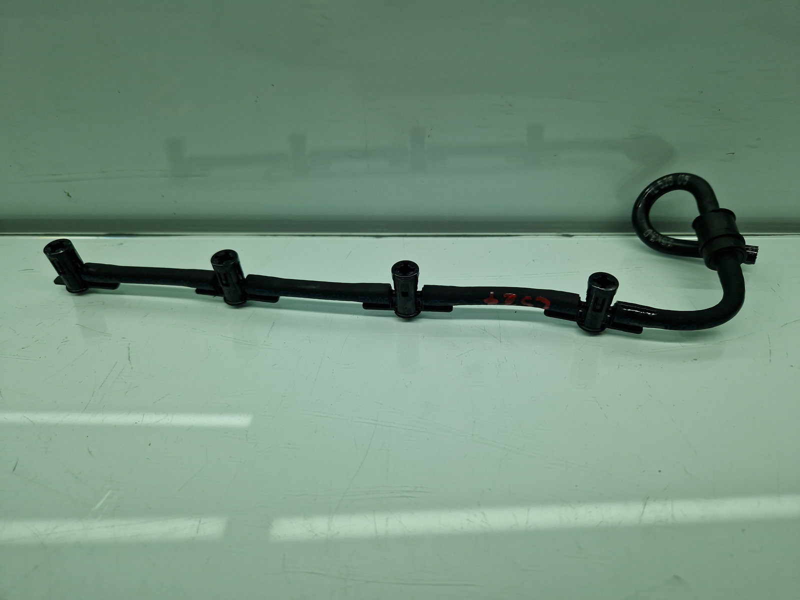 Conducta retur injectoare AUDI A5 Cabriolet (8F7) [Fabr 2009-2015] OEM 2.0 TDI CAHA 125KW / 170CP - imagine 2