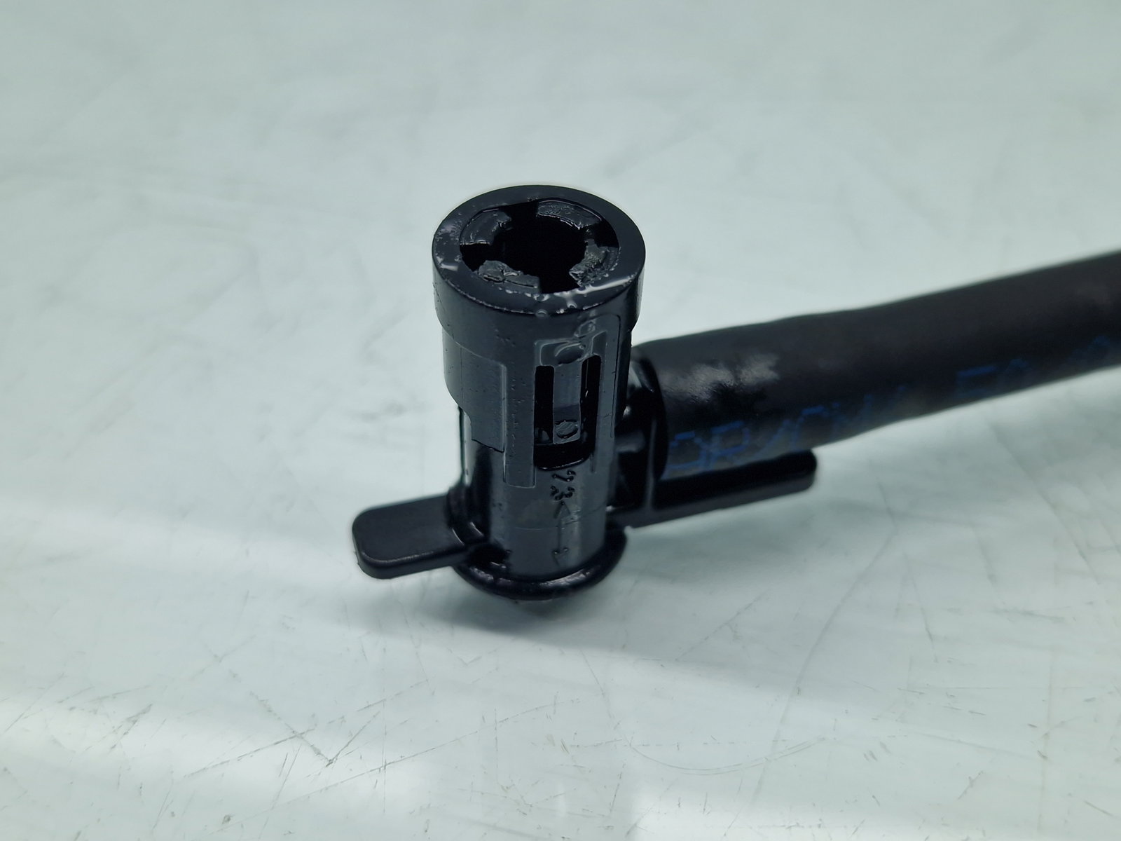 Conducta retur injectoare AUDI A5 Cabriolet (8F7) [Fabr 2009-2015] OEM 2.0 TDI CAHA 125KW / 170CP - imagine 3