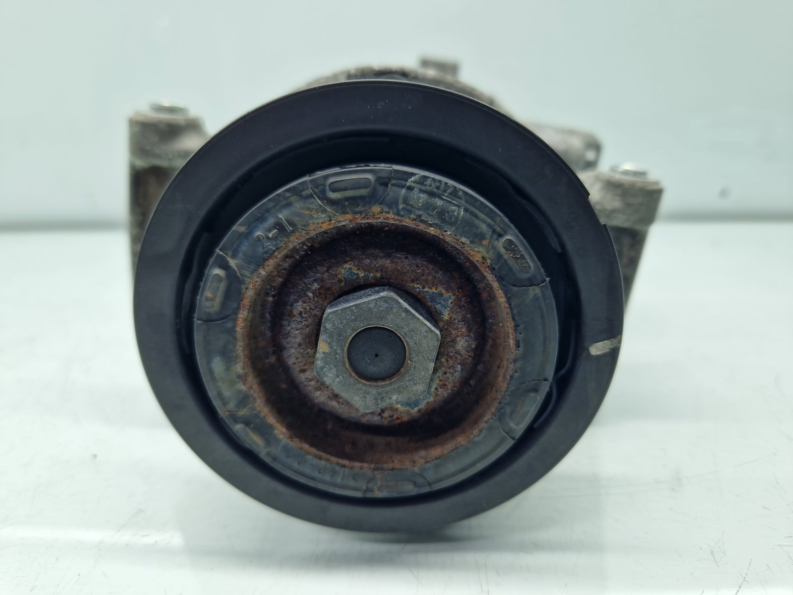 Compresor clima AUDI A5 Cabriolet (8F7) [Fabr 2009-2015] 8K0260805L 2.0 TDI CAHA 125KW / 170CP - imagine 4