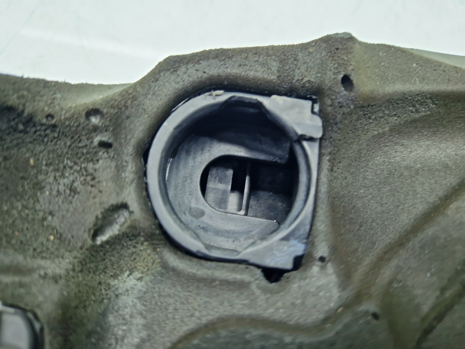 Capac motor AUDI A3 (8P1) [Fabr 2003-2012] 03L103925AN 2.0 TDI CBBB 125KW / 170CP - imagine 5