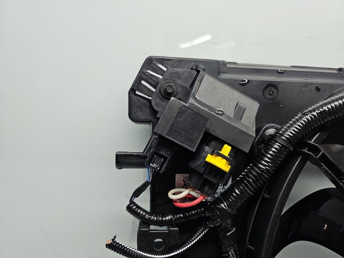 Electroventilator Renault Clio 4 [Fabr 2012-2020] 214818009r 0.9 TCe H4BT 66KW / 90CP