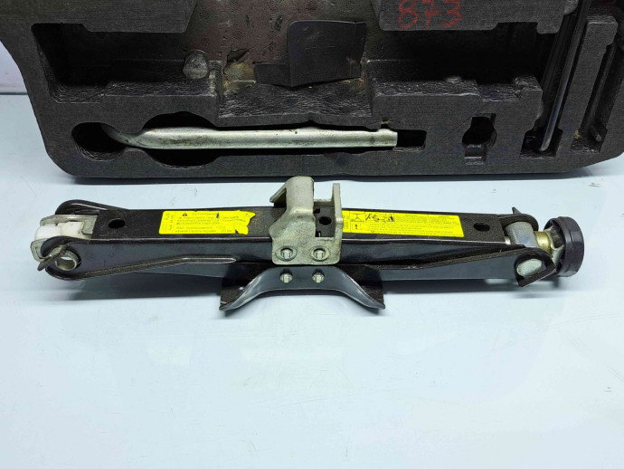  Set cric si cheie Audi A5 (8T3) [Fabr 2007-2015] 8T0012109A