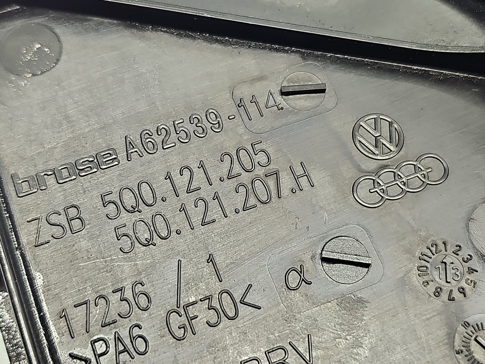 Electroventilator Volkswagen Golf 7 (5G) [Fabr 2014-prezent] 5Q0121207H 1.6 TDI CLHA 77KW / 105CP - imagine 5