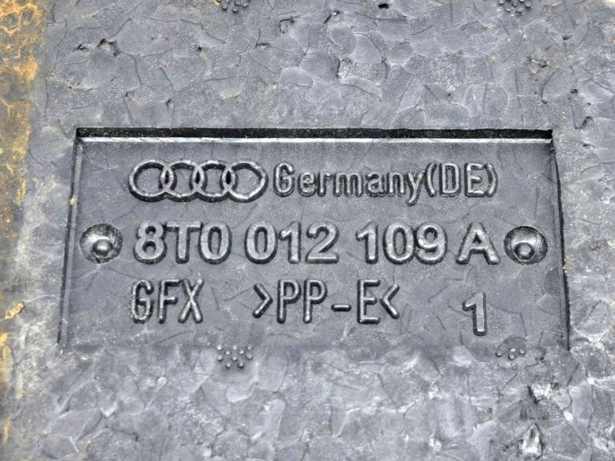  Set cric si cheie Audi A5 (8T3) [Fabr 2007-2015] 8T0012109A