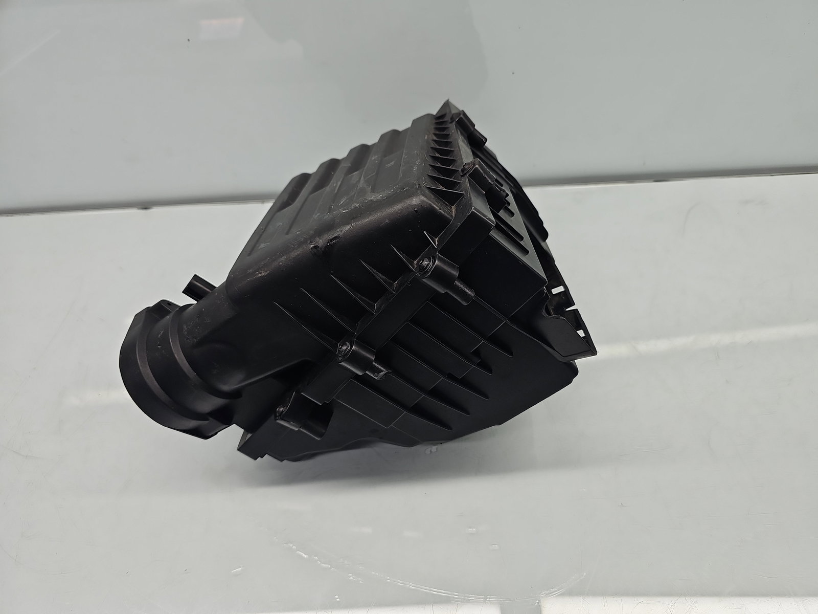 Carcasa filtru aer Skoda Octavia 3 (5E3) [Fabr 2012-2020] 5Q0129607AA 2.0 TDI CRMB 110KW / 150CP - imagine 3