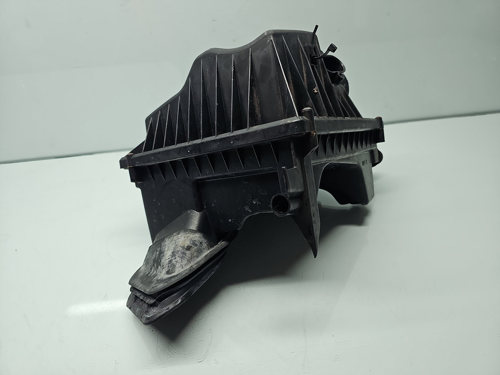 Carcasa filtru aer Opel Astra J [Fabr 2009-2015] OEM 1.6 Benz A16XER 85KW / 115CP - imagine 4