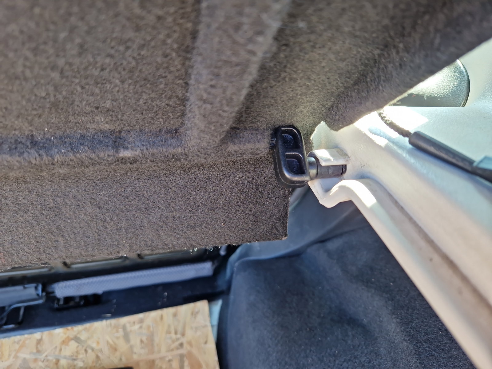 Polita portbagaj Volkswagen Fox (5Z1, 5Z3) [Fabr 2003-2011] 5Z0867769A - imagine 2