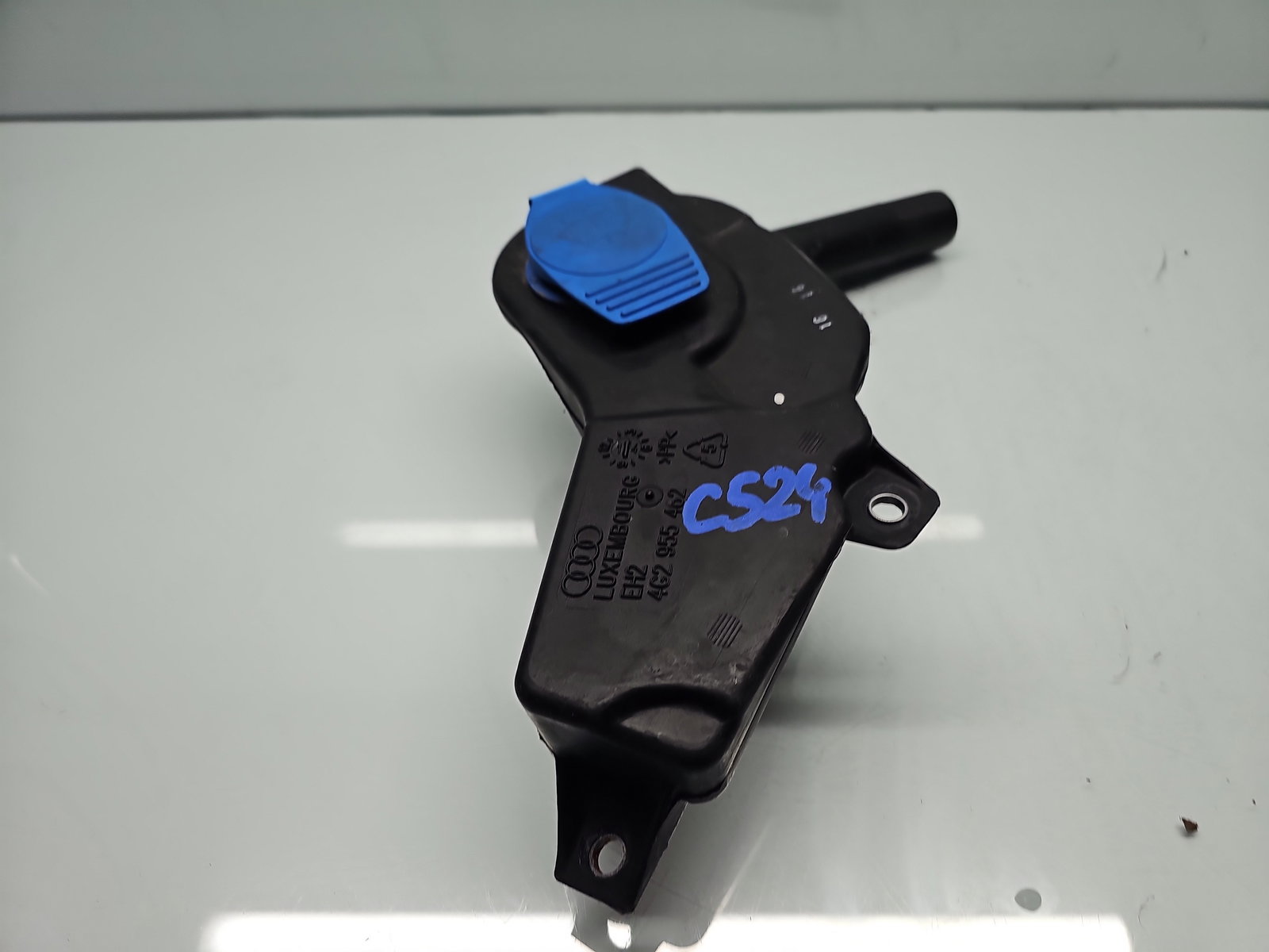 Vas lichid parbriz AUDI A6 (4G2, C7) S-line [Fabr 2012-2017] 4G2955462 - imagine 2