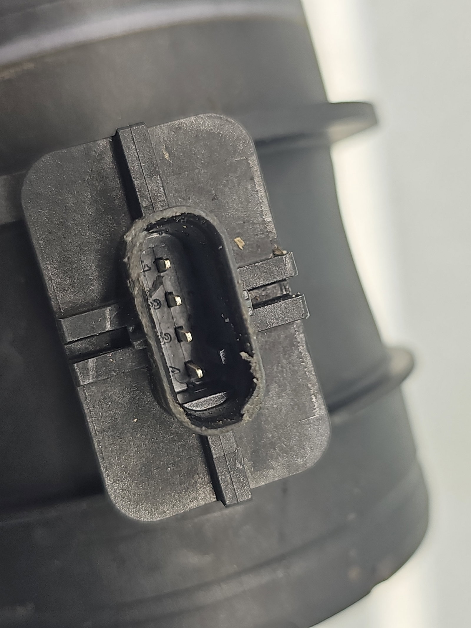 Debitmetru aer Skoda Octavia 3 (5E3) [Fabr 2012-2020] 03L906461A 2.0 TDI CRMB 110KW / 150CP - imagine 4