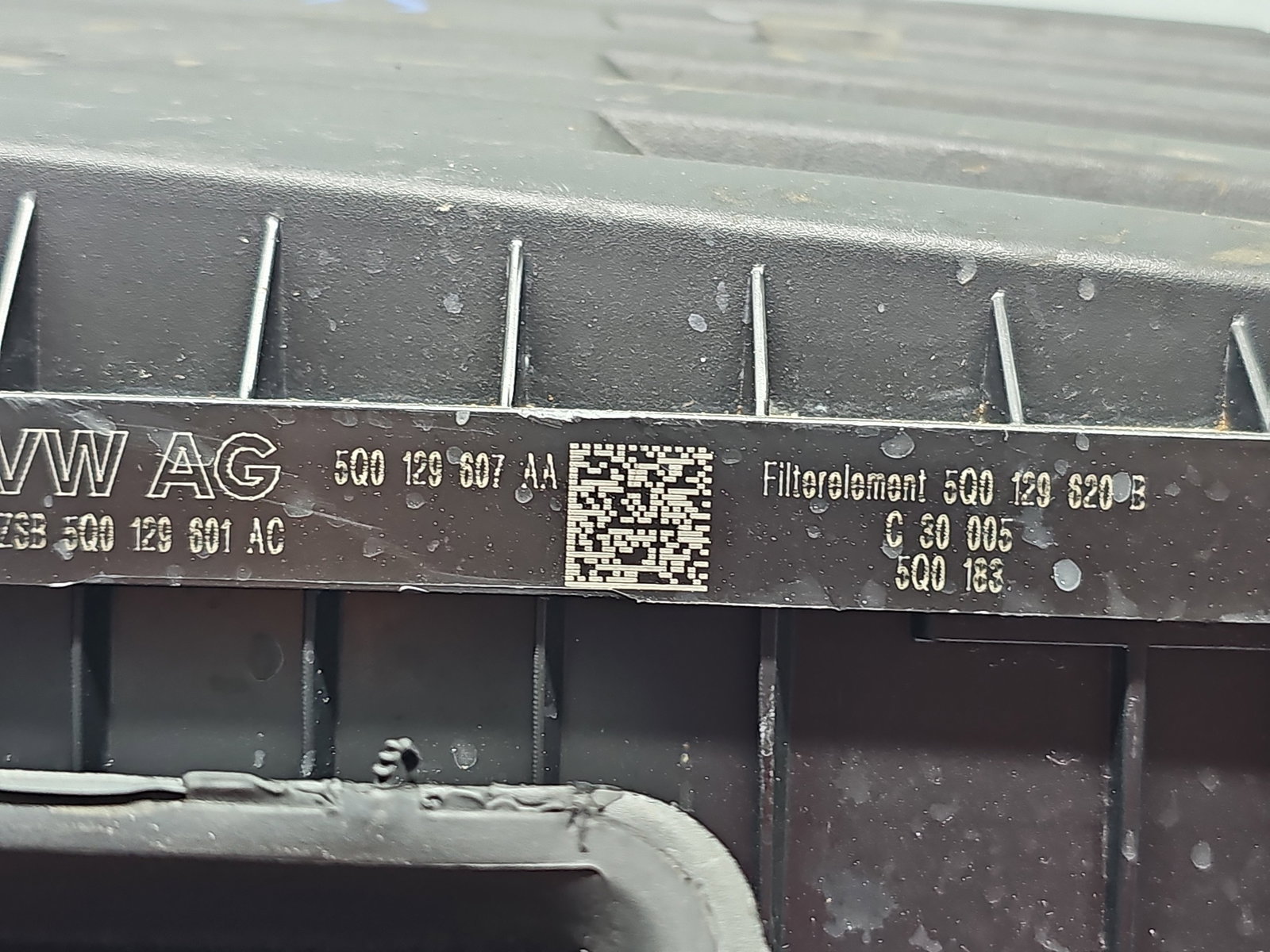 Carcasa filtru aer Volkswagen Passat B8 (3G2) [Fabr 2015-prezent] 5Q0129607AA 2.0 TDI DFCA 140KW / 190CP - imagine 5