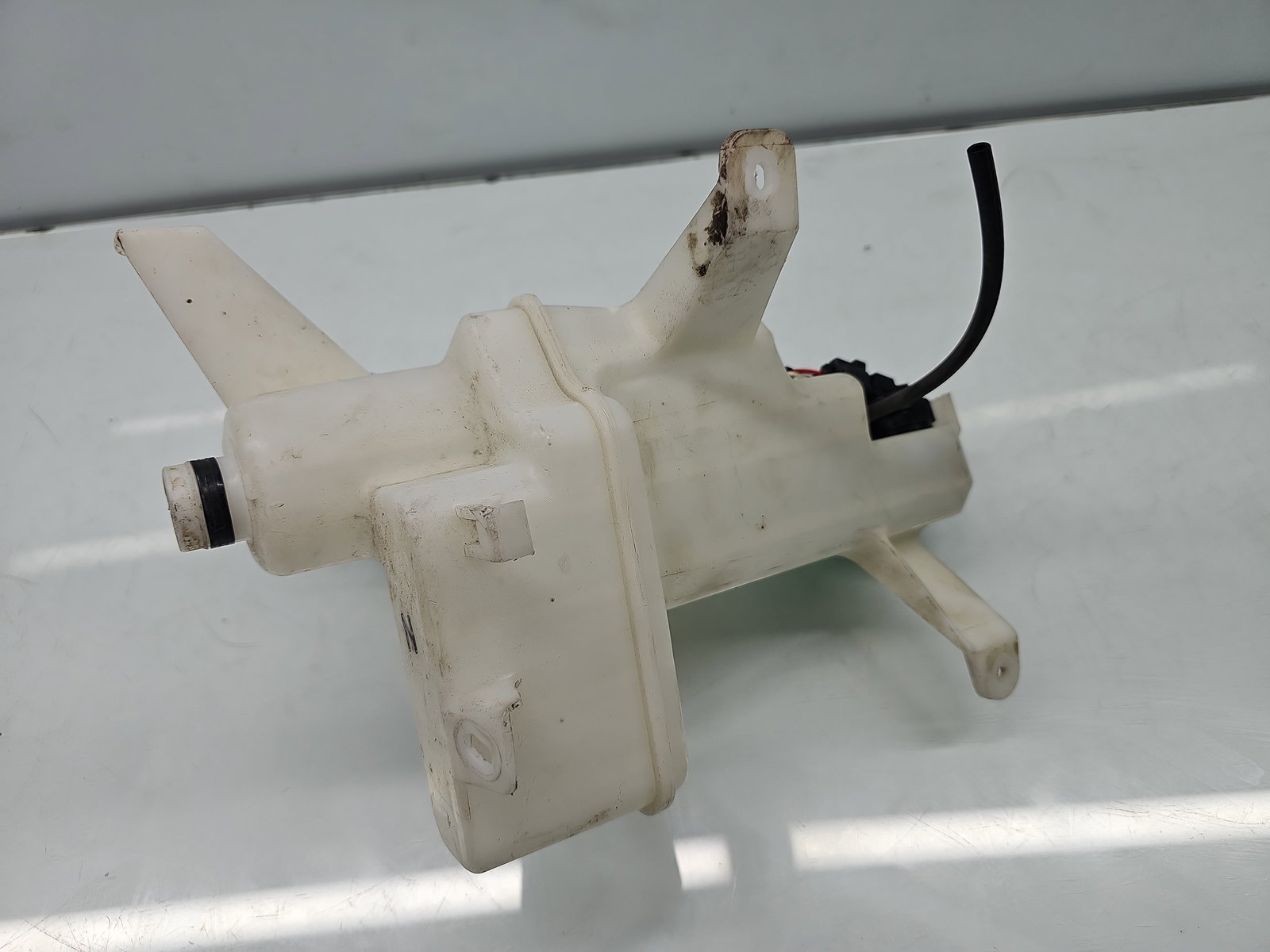 Vas lichid parbriz Toyota Rav 4 IV (ZSA4, ALA4) [Fabr 2013-2018] 060851-438 - imagine 4