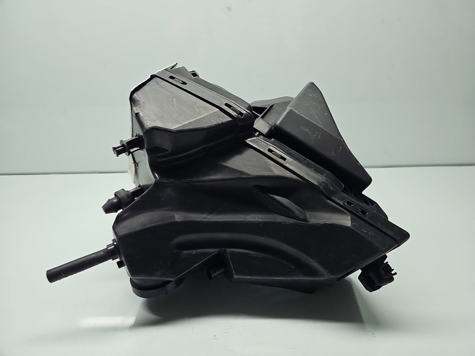 Carcasa filtru aer AUDI A5 Cabriolet (8F7) [Fabr 2009-2015] 8R0133837D 2.0 TDI CAHA 125KW / 170CP - imagine 4