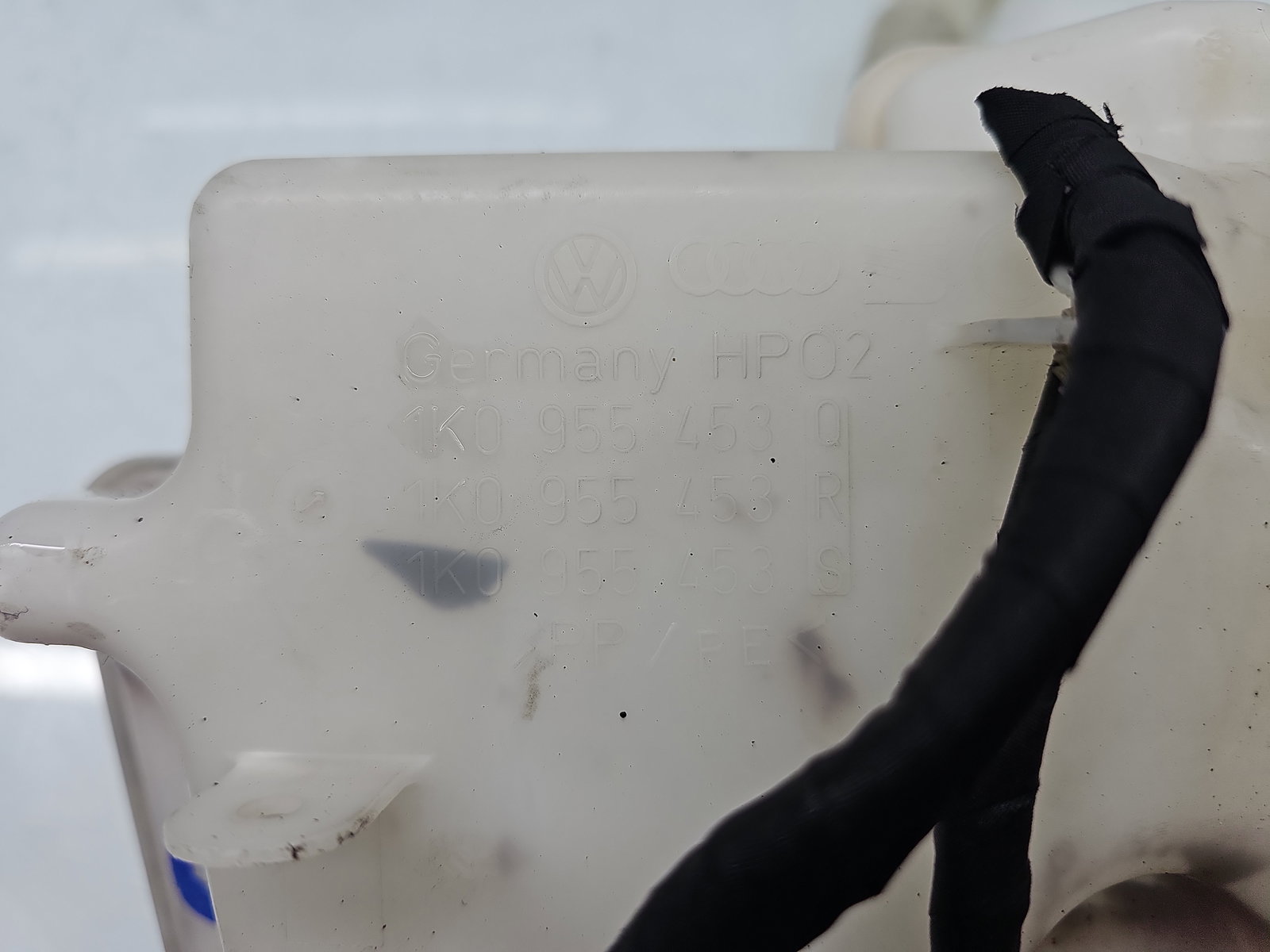 Vas lichid parbriz Volkswagen Golf 6 (5K1) [Fabr 2009-2013] 1K095T453Q - imagine 6