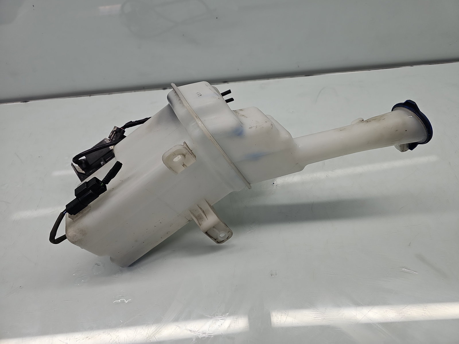 Vas lichid parbriz KIA Ceed (JD) [Fabr 2012-2018] 98610-A2000 - imagine 2