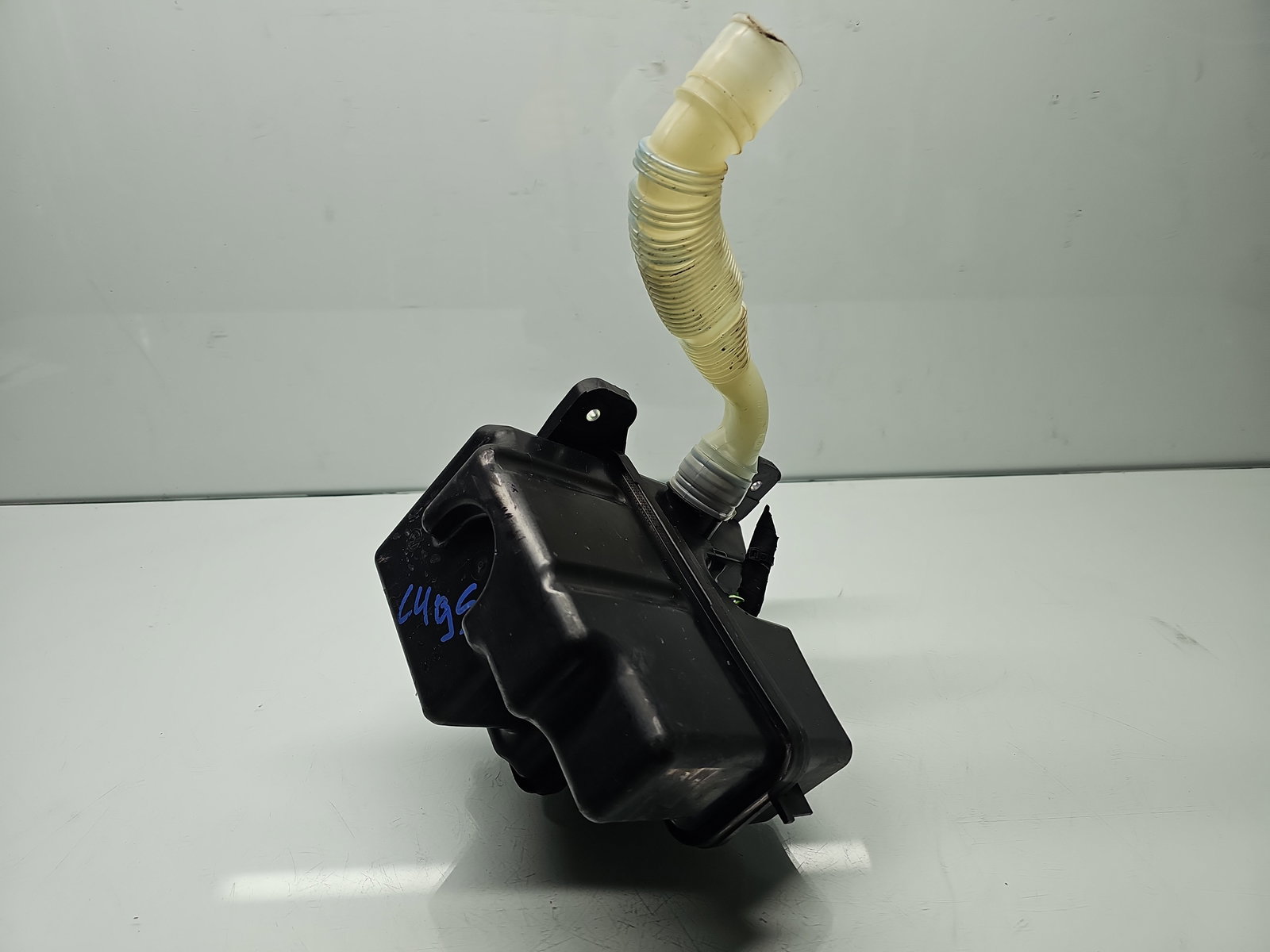 Vas lichid parbriz Volkswagen Golf 7 (5G) [Fabr 2014-prezent] 5G0955453J - imagine 1