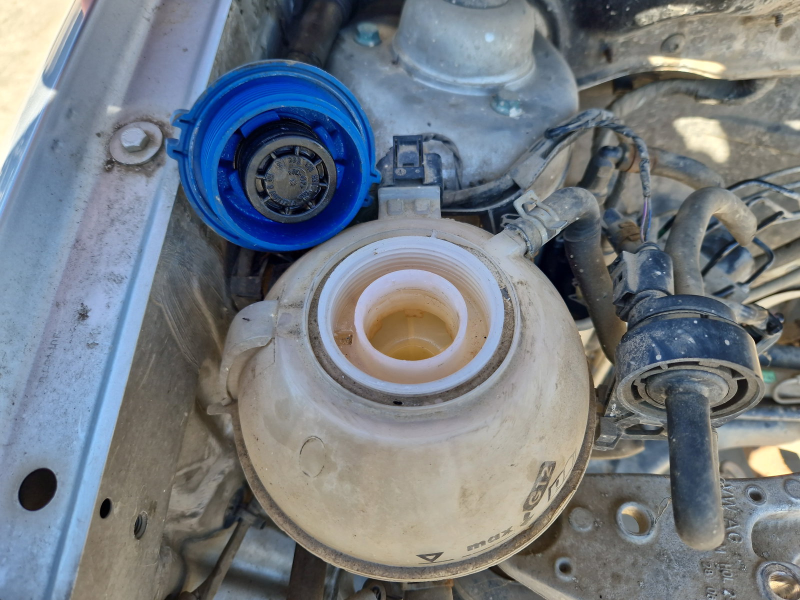 Vas expansiune Volkswagen Fox (5Z1, 5Z3) [Fabr 2003-2011] Hatchback OEM - imagine 3